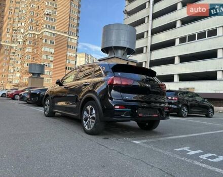 Черный Киа Niro, объемом двигателя 0 л и пробегом 105 тыс. км за 20500 $, фото 19 на Automoto.ua