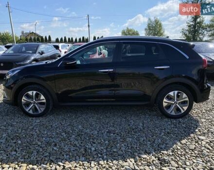 Чорний Кіа Niro, об'ємом двигуна 0 л та пробігом 88 тис. км за 22900 $, фото 14 на Automoto.ua
