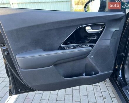 Чорний Кіа Niro, об'ємом двигуна 0 л та пробігом 112 тис. км за 20499 $, фото 38 на Automoto.ua