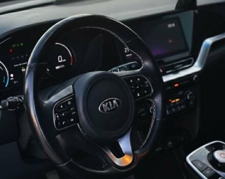 Чорний Кіа Niro, об'ємом двигуна 0 л та пробігом 112 тис. км за 19850 $, фото 34 на Automoto.ua