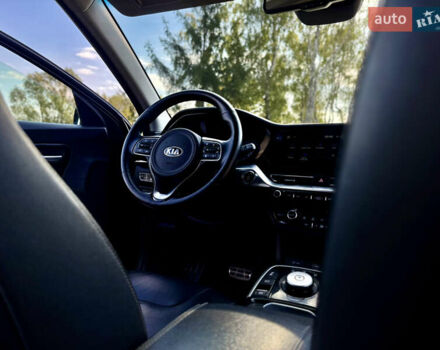 Черный Киа Niro, объемом двигателя 0 л и пробегом 165 тыс. км за 16999 $, фото 56 на Automoto.ua