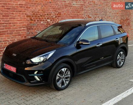 Киа Niro 2020 в Тернополе на Automoto.ua Черный Киа Niro, объемом двигателя 0 л и пробегом 92 тыс. км за 19899 $, фото 12 на Automoto.ua