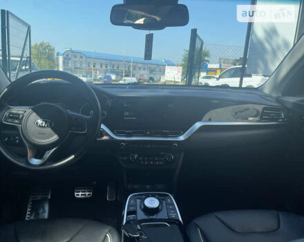 Черный Киа Niro, объемом двигателя 0 л и пробегом 151 тыс. км за 19300 $, фото 23 на Automoto.ua