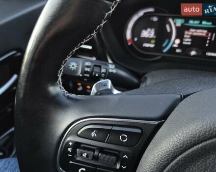 Черный Киа Niro, объемом двигателя 0 л и пробегом 132 тыс. км за 19449 $, фото 50 на Automoto.ua