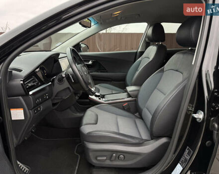 Черный Киа Niro, объемом двигателя 0 л и пробегом 61 тыс. км за 19300 $, фото 22 на Automoto.ua