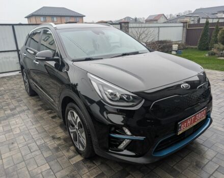 Черный Киа Niro, объемом двигателя 0 л и пробегом 253 тыс. км за 17000 $, фото 1 на Automoto.ua