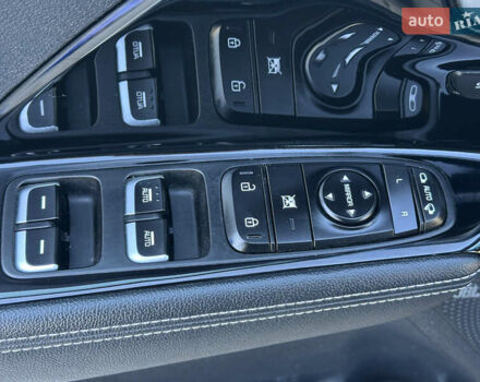 Чорний Кіа Niro, об'ємом двигуна 0 л та пробігом 144 тис. км за 19500 $, фото 41 на Automoto.ua