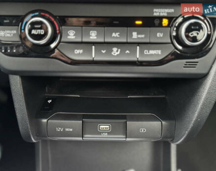 Черный Киа Niro, объемом двигателя 0 л и пробегом 132 тыс. км за 18699 $, фото 51 на Automoto.ua