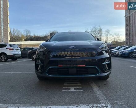 Черный Киа Niro, объемом двигателя 0 л и пробегом 105 тыс. км за 20500 $, фото 2 на Automoto.ua