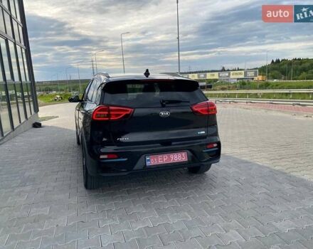 Черный Киа Niro, объемом двигателя 0 л и пробегом 142 тыс. км за 18900 $, фото 32 на Automoto.ua