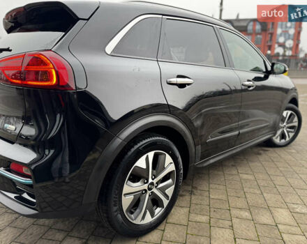 Черный Киа Niro, объемом двигателя 0 л и пробегом 159 тыс. км за 18950 $, фото 8 на Automoto.ua
