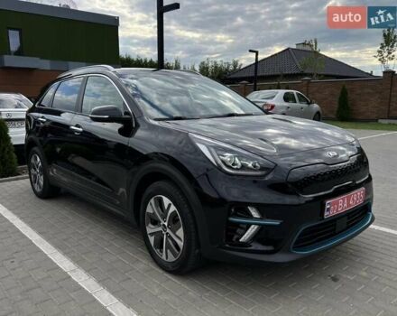 Киа Niro 2020 в Виннице на Automoto.ua Черный Киа Niro, объемом двигателя 0 л и пробегом 110 тыс. км за 18880 $, фото 2 на Automoto.ua