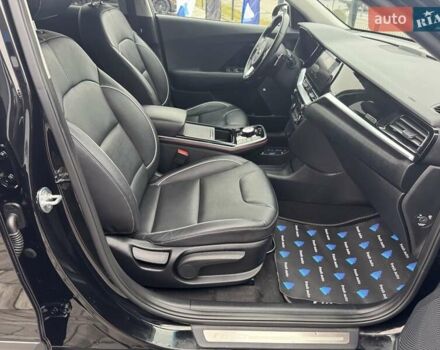 Черный Киа Niro, объемом двигателя 0 л и пробегом 113 тыс. км за 21900 $, фото 38 на Automoto.ua