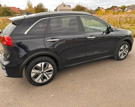 Киа Niro 2020 в Луцке на Automoto.ua Черный Киа Niro, объемом двигателя 0 л и пробегом 98 тыс. км за 19500 $, фото 1 на Automoto.ua