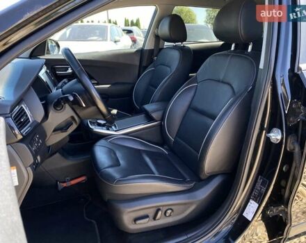 Черный Киа Niro, объемом двигателя 0 л и пробегом 121 тыс. км за 18700 $, фото 20 на Automoto.ua