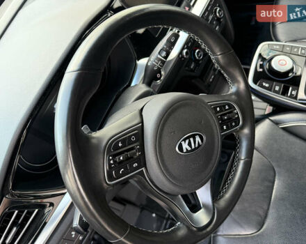 Черный Киа Niro, объемом двигателя 0 л и пробегом 135 тыс. км за 17999 $, фото 25 на Automoto.ua