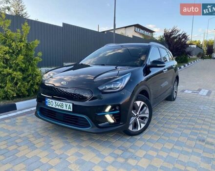 Черный Киа Niro, объемом двигателя 0 л и пробегом 109 тыс. км за 19850 $, фото 1 на Automoto.ua