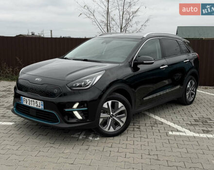Черный Киа Niro, объемом двигателя 0 л и пробегом 61 тыс. км за 19300 $, фото 5 на Automoto.ua