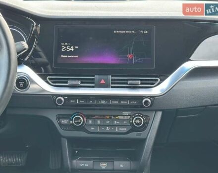 Чорний Кіа Niro, об'ємом двигуна 0 л та пробігом 148 тис. км за 18700 $, фото 14 на Automoto.ua