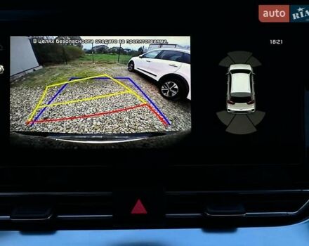 Чорний Кіа Niro, об'ємом двигуна 0 л та пробігом 35 тис. км за 24400 $, фото 16 на Automoto.ua