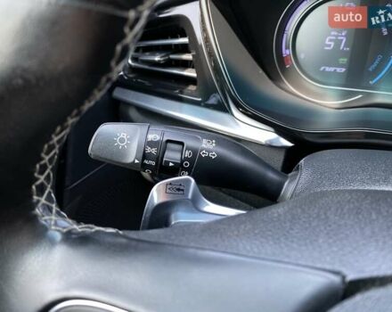 Черный Киа Niro, объемом двигателя 0 л и пробегом 115 тыс. км за 21300 $, фото 28 на Automoto.ua