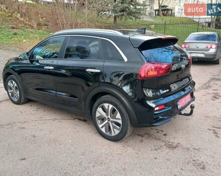 Черный Киа Niro, объемом двигателя 0 л и пробегом 125 тыс. км за 19300 $, фото 4 на Automoto.ua