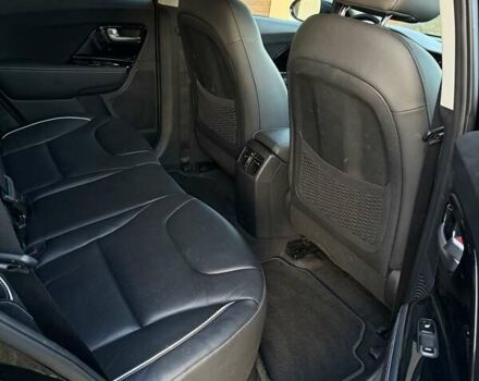 Чорний Кіа Niro, об'ємом двигуна 0 л та пробігом 69 тис. км за 21500 $, фото 35 на Automoto.ua