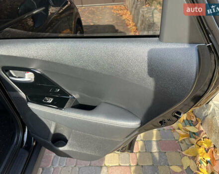 Черный Киа Niro, объемом двигателя 0 л и пробегом 112 тыс. км за 19500 $, фото 8 на Automoto.ua