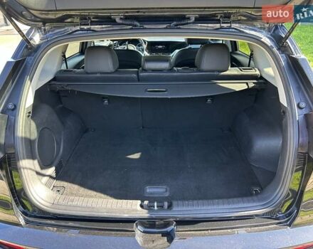 Чорний Кіа Niro, об'ємом двигуна 0 л та пробігом 135 тис. км за 18800 $, фото 6 на Automoto.ua