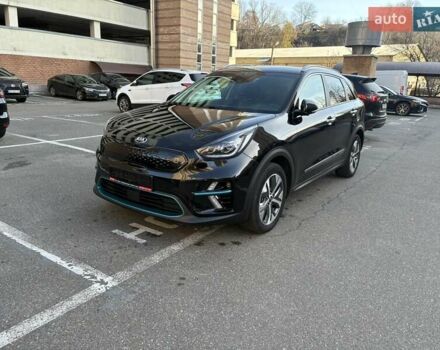 Черный Киа Niro, объемом двигателя 0 л и пробегом 105 тыс. км за 20500 $, фото 28 на Automoto.ua
