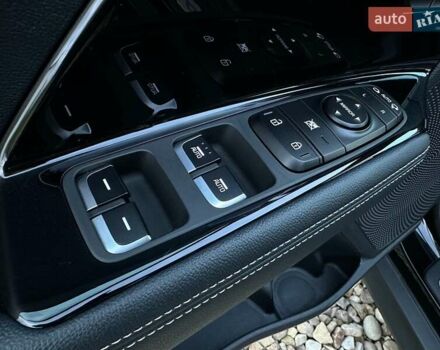 Чорний Кіа Niro, об'ємом двигуна 0 л та пробігом 35 тис. км за 24400 $, фото 43 на Automoto.ua