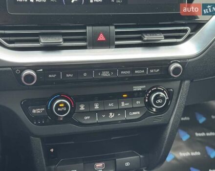 Черный Киа Niro, объемом двигателя 0 л и пробегом 113 тыс. км за 21900 $, фото 25 на Automoto.ua