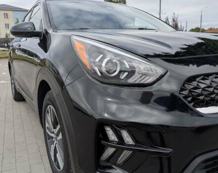 Черный Киа Niro, объемом двигателя 1.58 л и пробегом 33 тыс. км за 22600 $, фото 6 на Automoto.ua