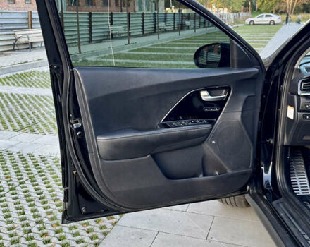Киа Niro 2020 в Самборе на Automoto.ua Черный Киа Niro, объемом двигателя 0 л и пробегом 78 тыс. км за 21499 $, фото 25 на Automoto.ua