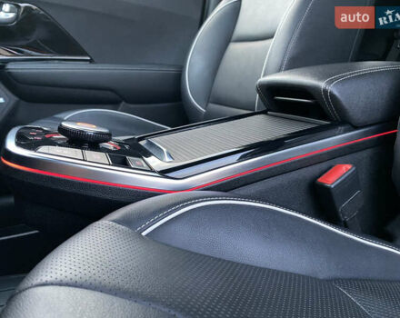 Киа Niro 2020 в Львове на Automoto.ua Черный Киа Niro, объемом двигателя 0 л и пробегом 64 тыс. км за 22700 $, фото 6 на Automoto.ua