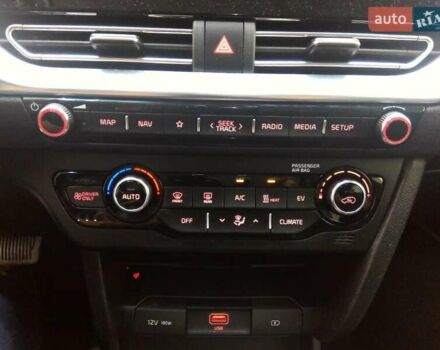 Черный Киа Niro, объемом двигателя 0 л и пробегом 122 тыс. км за 18900 $, фото 8 на Automoto.ua