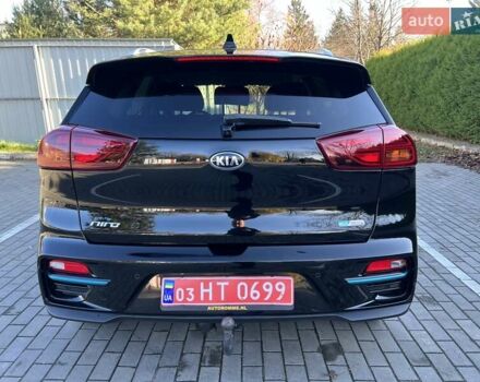 Чорний Кіа Niro, об'ємом двигуна 0 л та пробігом 112 тис. км за 20499 $, фото 19 на Automoto.ua