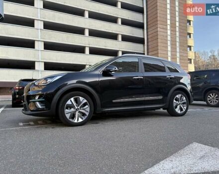 Черный Киа Niro, объемом двигателя 0 л и пробегом 105 тыс. км за 20500 $, фото 25 на Automoto.ua