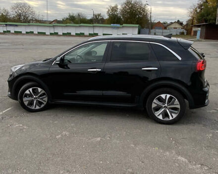 Киа Niro 2020 в Виннице на Automoto.ua Черный Киа Niro, объемом двигателя 0 л и пробегом 170 тыс. км за 18499 $, фото 6 на Automoto.ua