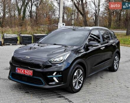 Чорний Кіа Niro, об'ємом двигуна 0 л та пробігом 115 тис. км за 20700 $, фото 65 на Automoto.ua