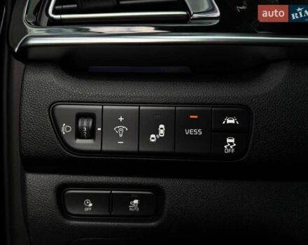 Чорний Кіа Niro, об'ємом двигуна 0 л та пробігом 69 тис. км за 23200 $, фото 40 на Automoto.ua