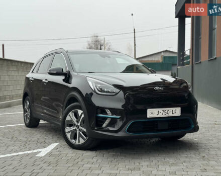 Черный Киа Niro, объемом двигателя 0 л и пробегом 132 тыс. км за 18699 $, фото 1 на Automoto.ua