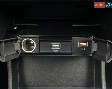 Киа Niro 2020 в Львове на Automoto.ua Черный Киа Niro, объемом двигателя 0 л и пробегом 64 тыс. км за 22700 $, фото 69 на Automoto.ua