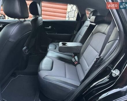 Черный Киа Niro, объемом двигателя 0 л и пробегом 115 тыс. км за 18700 $, фото 14 на Automoto.ua