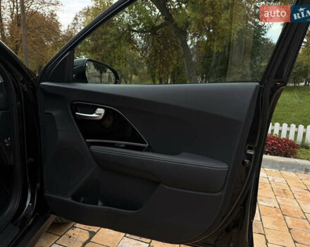 Киа Niro 2020 в Тернополе на Automoto.ua Черный Киа Niro, объемом двигателя 0 л и пробегом 92 тыс. км за 19899 $, фото 35 на Automoto.ua