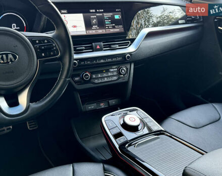 Черный Киа Niro, объемом двигателя 0 л и пробегом 50 тыс. км за 23499 $, фото 52 на Automoto.ua