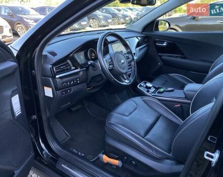 Черный Киа Niro, объемом двигателя 0 л и пробегом 93 тыс. км за 22700 $, фото 1 на Automoto.ua