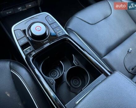 Черный Киа Niro, объемом двигателя 0 л и пробегом 84 тыс. км за 19500 $, фото 24 на Automoto.ua