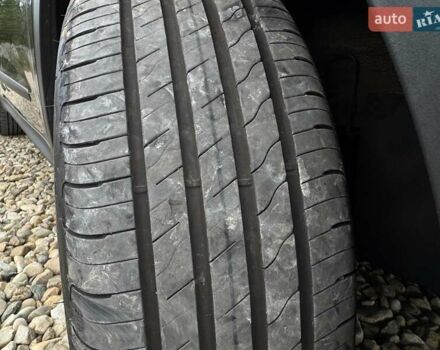 Чорний Кіа Niro, об'ємом двигуна 0 л та пробігом 69 тис. км за 23200 $, фото 28 на Automoto.ua