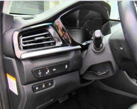 Киа Niro 2020 в Киеве на Automoto.ua Черный Киа Niro, объемом двигателя 1.6 л и пробегом 83 тыс. км за 12800 $, фото 8 на Automoto.ua